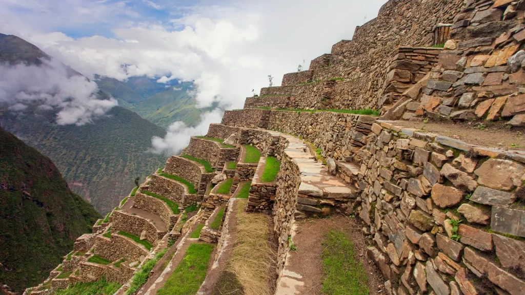 Discover the Inca Terraces of Choquequirao Inka Trail Peru