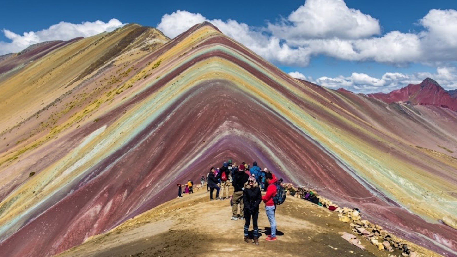 Unforgettable views of Vinicunca on a Rainbow Mountain tour